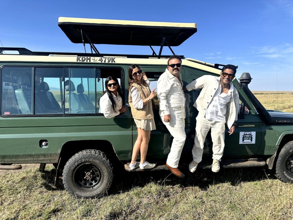 Safari Lab guests during their Masai Mara safari
